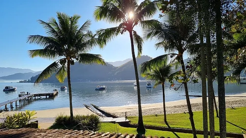 Casa com Praia Particular: 5 opções da Porto Bracuhy!