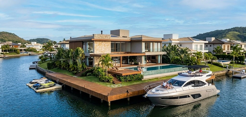 Casa a Venda Marina Guaruja: Encontre Seu Refúgio de Luxo